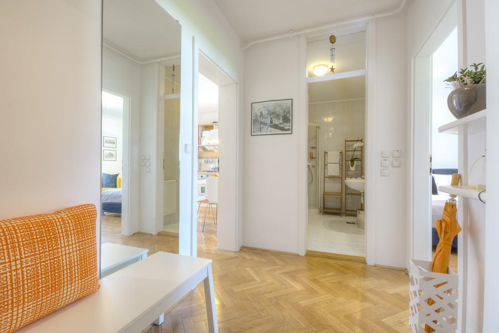 Apartments Fine Ziherlova Lubiana Camera foto